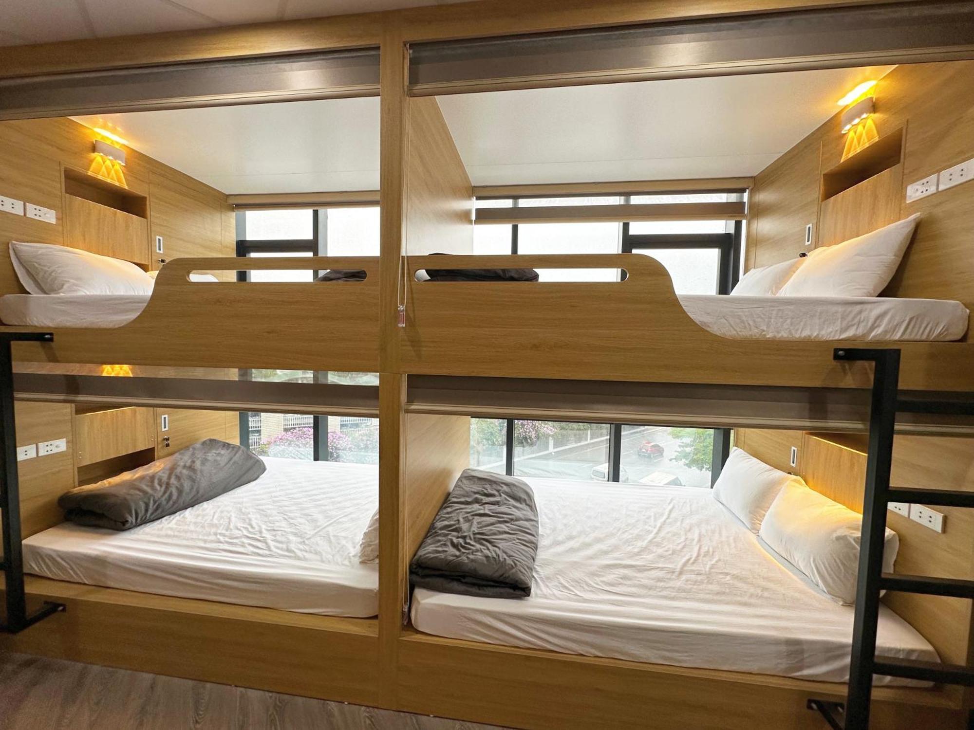 Hanoi Capsule Station Hostel Bagian luar foto