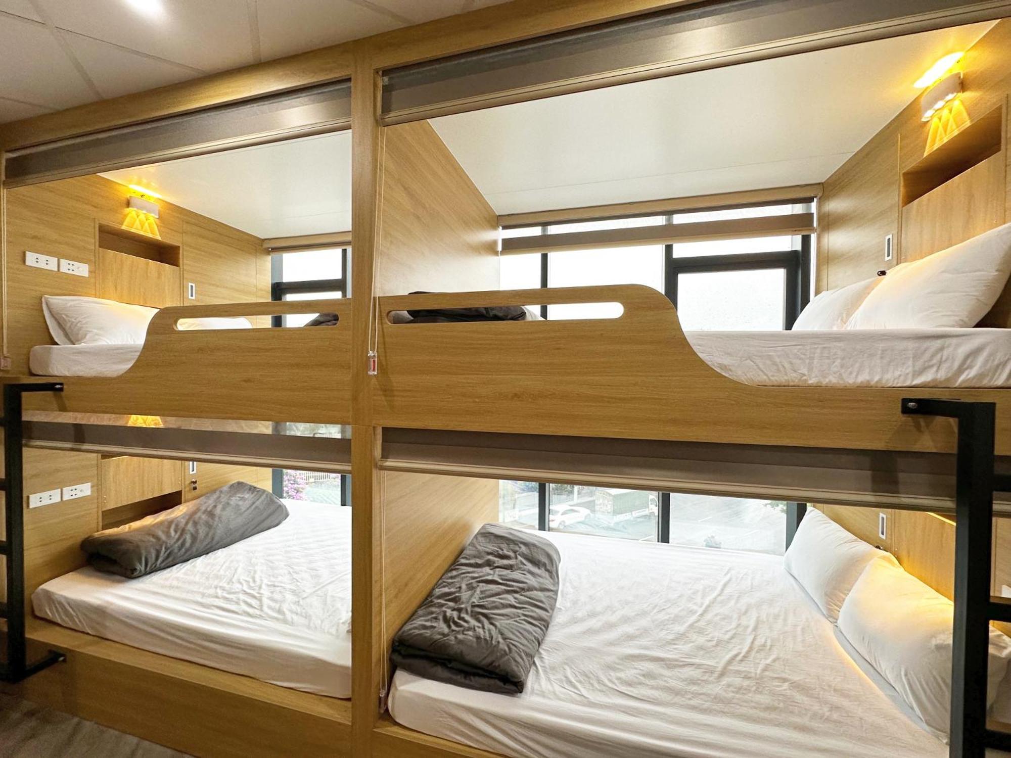 Hanoi Capsule Station Hostel Bagian luar foto