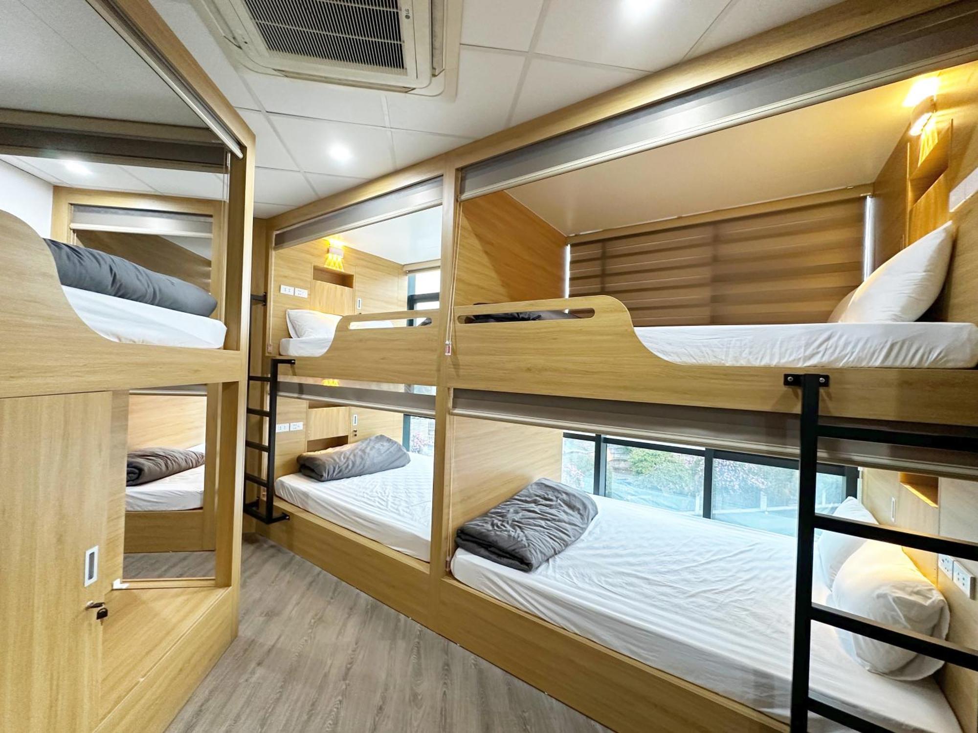 Hanoi Capsule Station Hostel Bagian luar foto